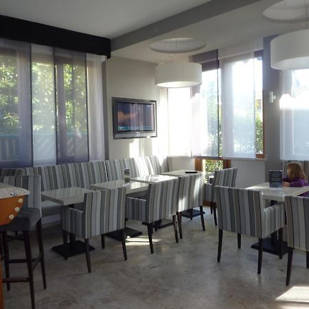 Lake Garda Hostel ซาโล ภายนอก รูปภาพ