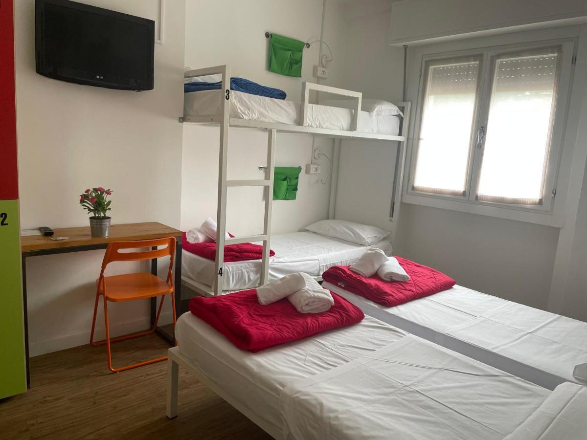 Lake Garda Hostel ซาโล ภายนอก รูปภาพ