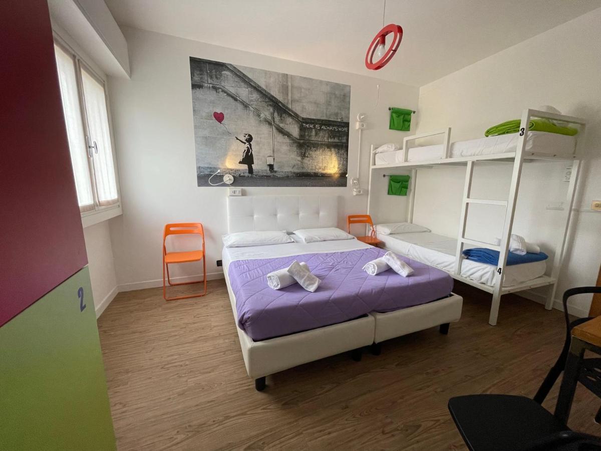 Lake Garda Hostel ซาโล ภายนอก รูปภาพ