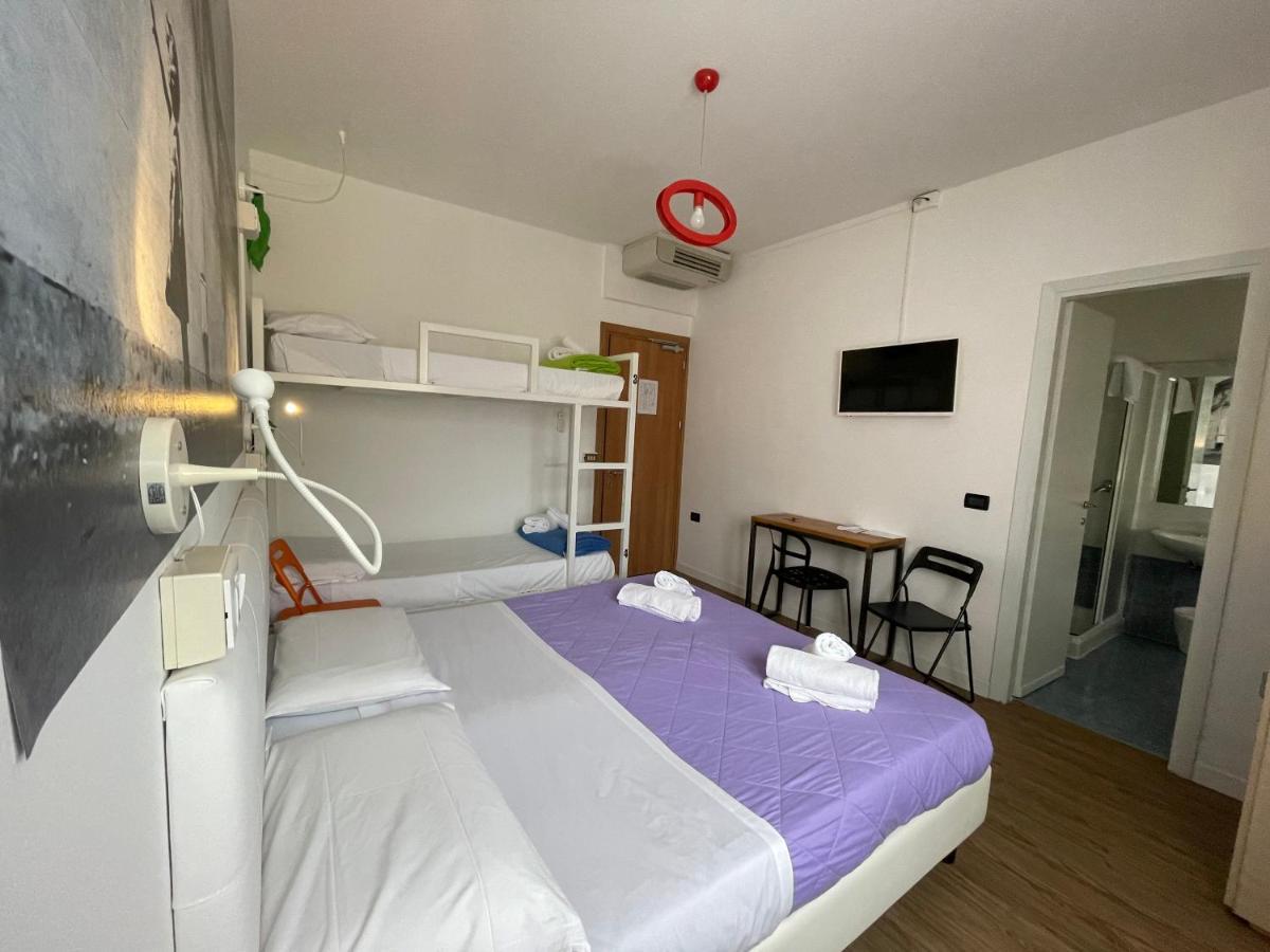 Lake Garda Hostel ซาโล ภายนอก รูปภาพ