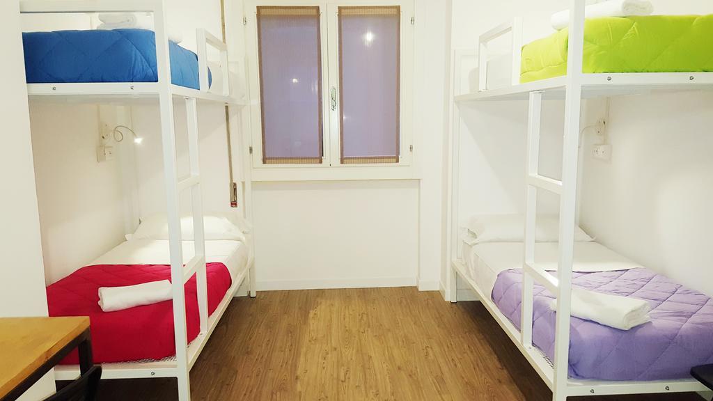 Lake Garda Hostel ซาโล ภายนอก รูปภาพ