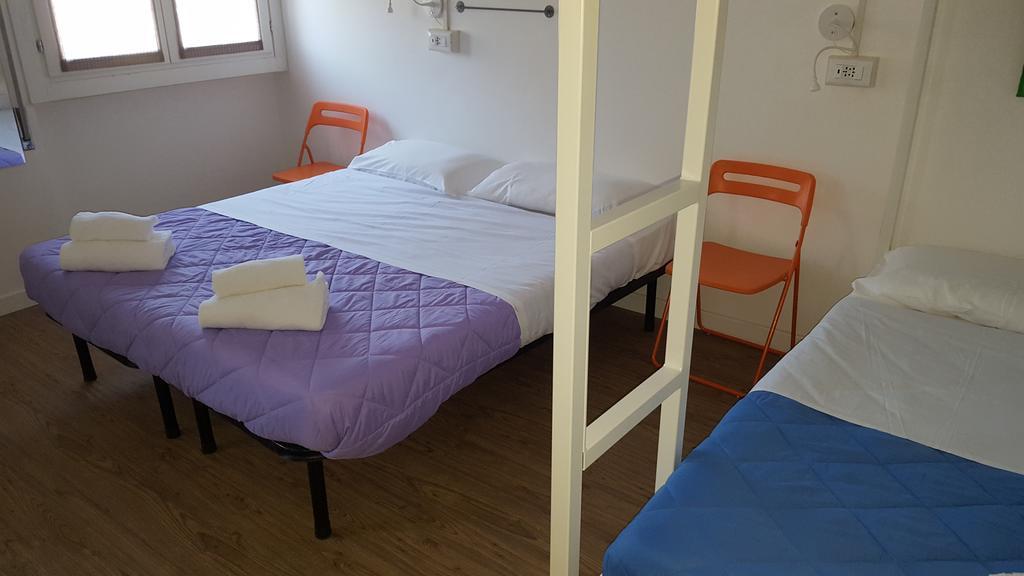 Lake Garda Hostel ซาโล ภายนอก รูปภาพ