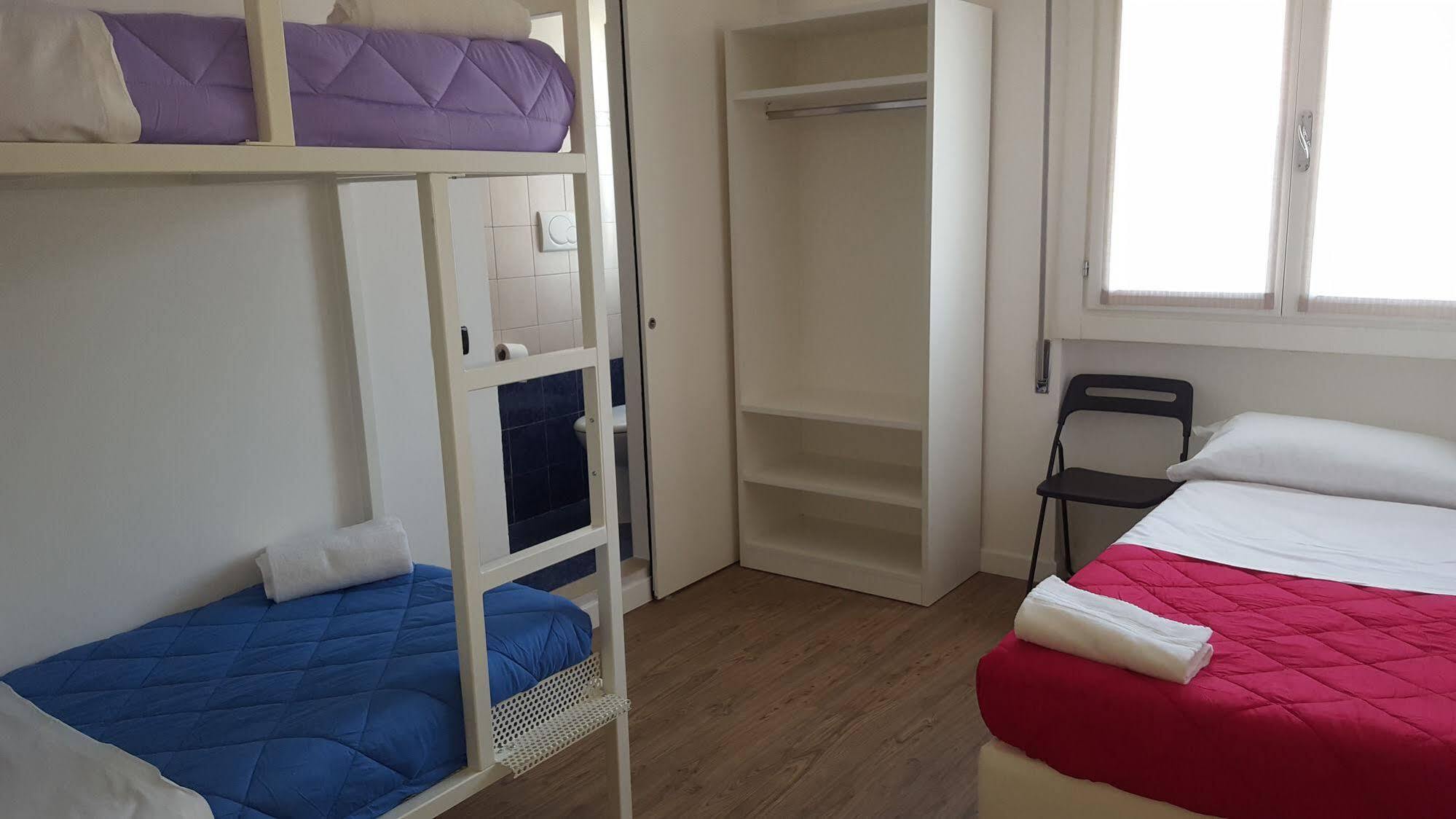Lake Garda Hostel ซาโล ภายนอก รูปภาพ