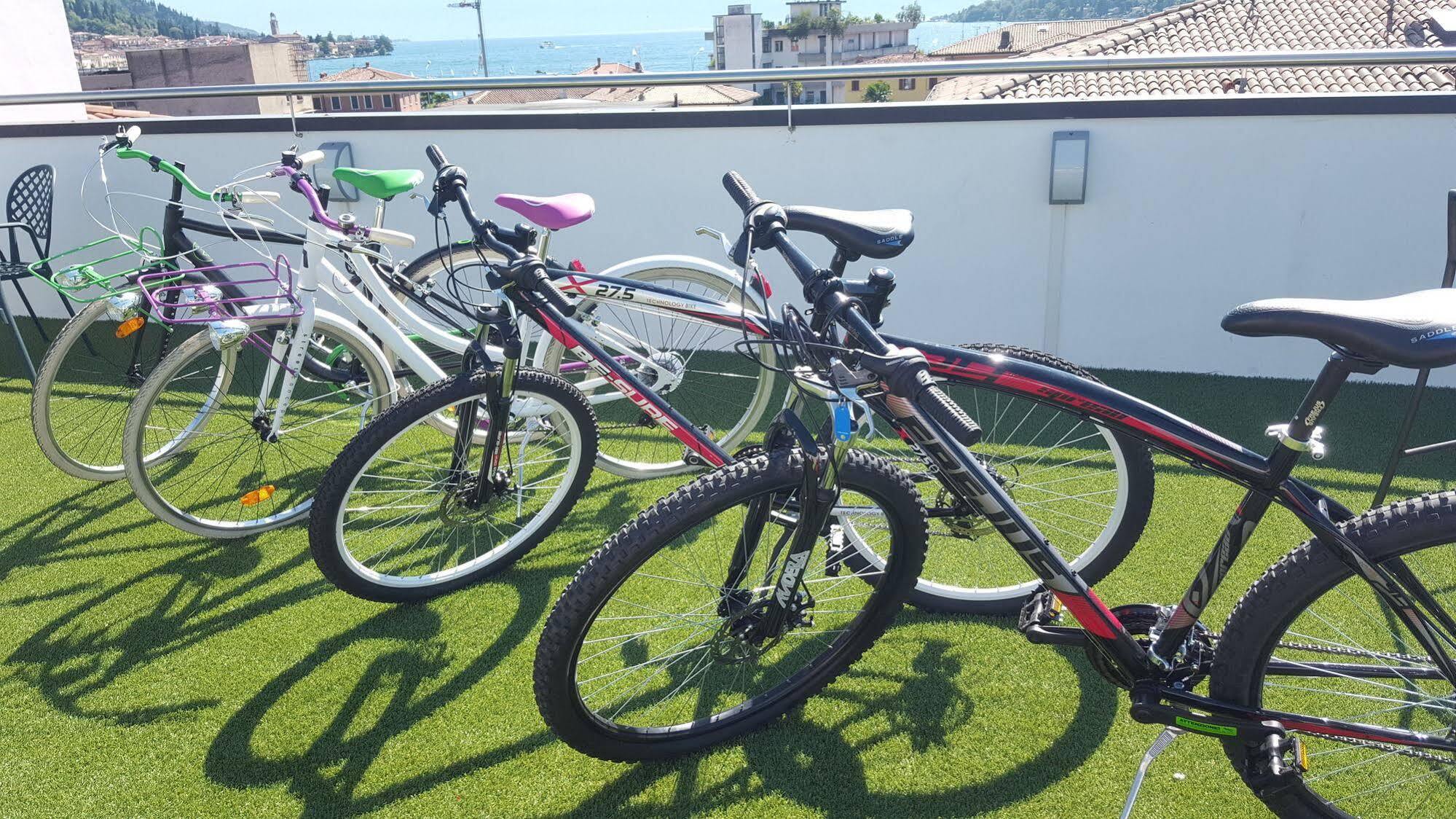 Lake Garda Hostel ซาโล ภายนอก รูปภาพ